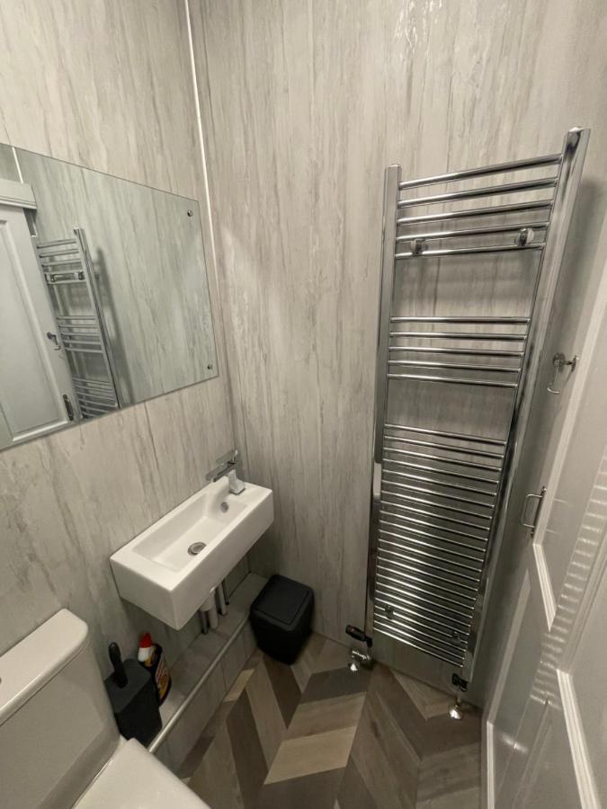 Crown Aros Beag, Ultra City Central 2 Bedroom Apartment With Free Parking Onsite Инвернесс Экстерьер фото